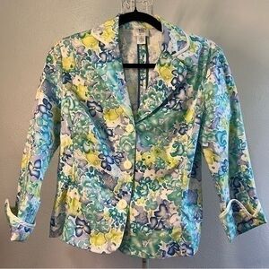 apt. 9 stretch floral jacket, size 8. Like new.